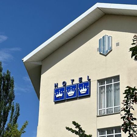 Tri Korony Hotell Cholpon-Ata Exteriör bild