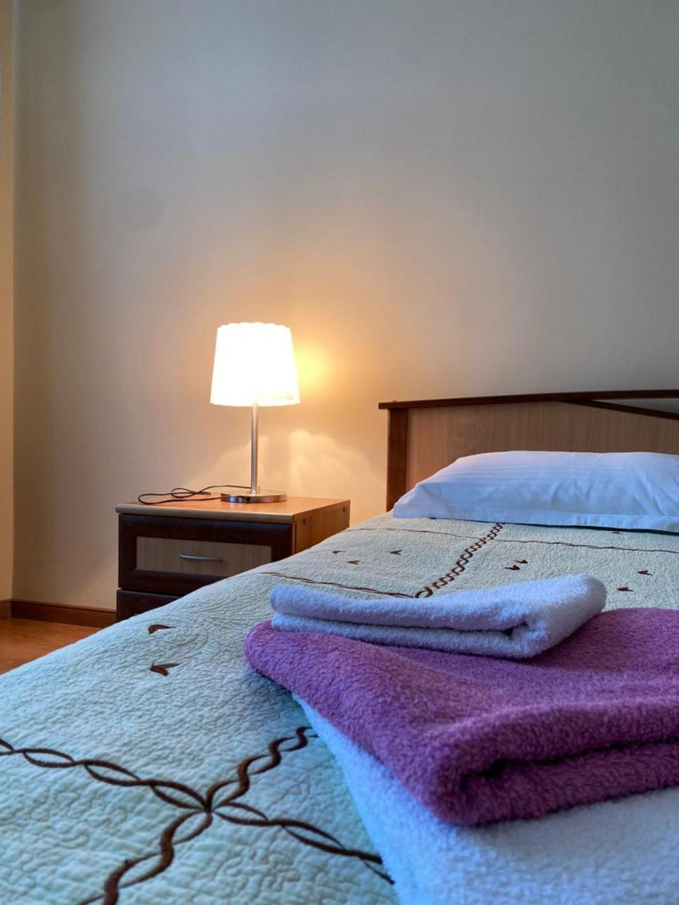 Tri Korony Hotell Cholpon-Ata Exteriör bild